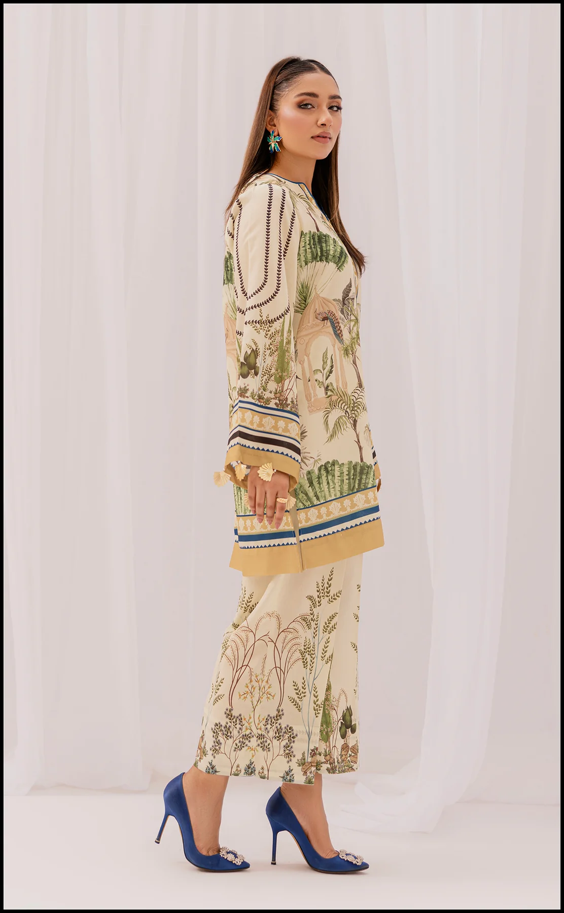 Meadow Mist Co-ord Set – Korean BSY Velvet, Green Tree & Leaf Motifs, Earthy Elegance