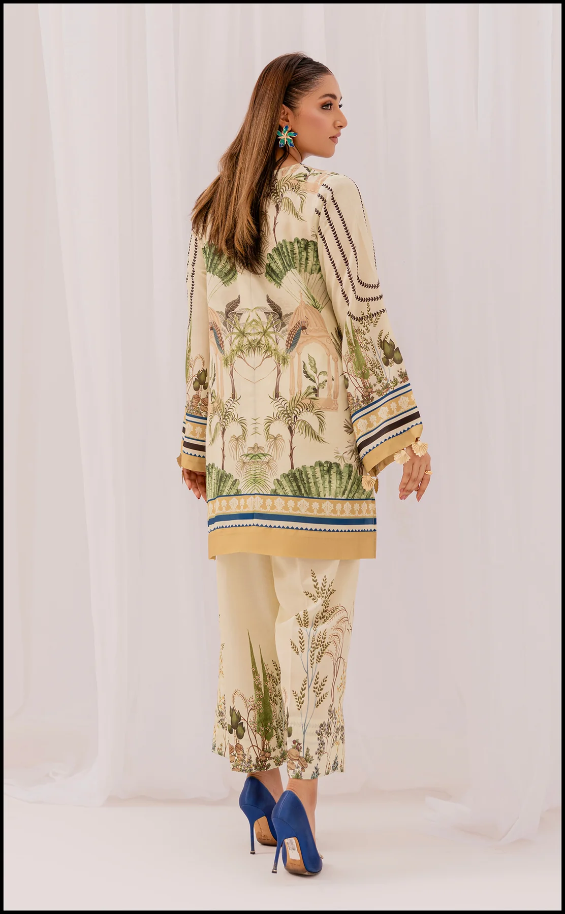 Meadow Mist Co-ord Set – Korean BSY Velvet, Green Tree & Leaf Motifs, Earthy Elegance