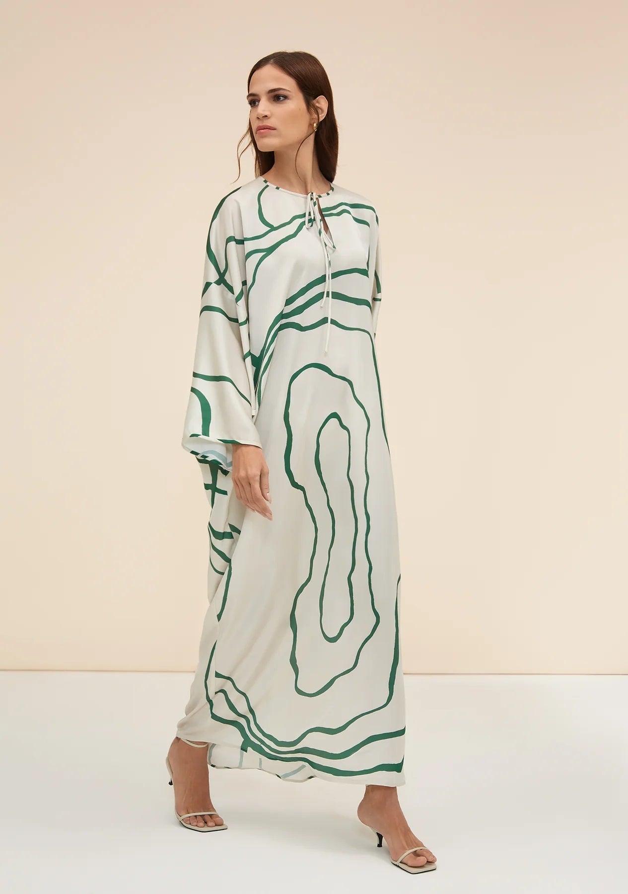Abstract Printed Organza Silk Kaftan for Women – Lightweight, Vibrant & Stylish