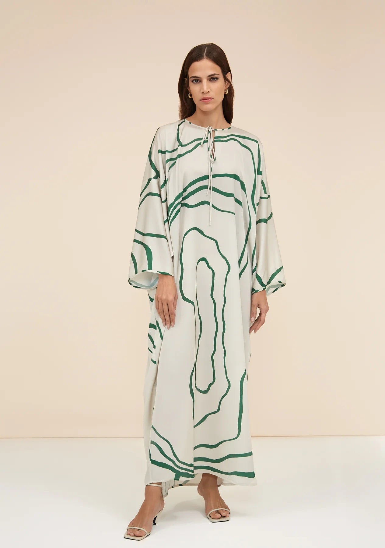 Abstract Printed Organza Silk Kaftan for Women – Lightweight, Vibrant & Stylish