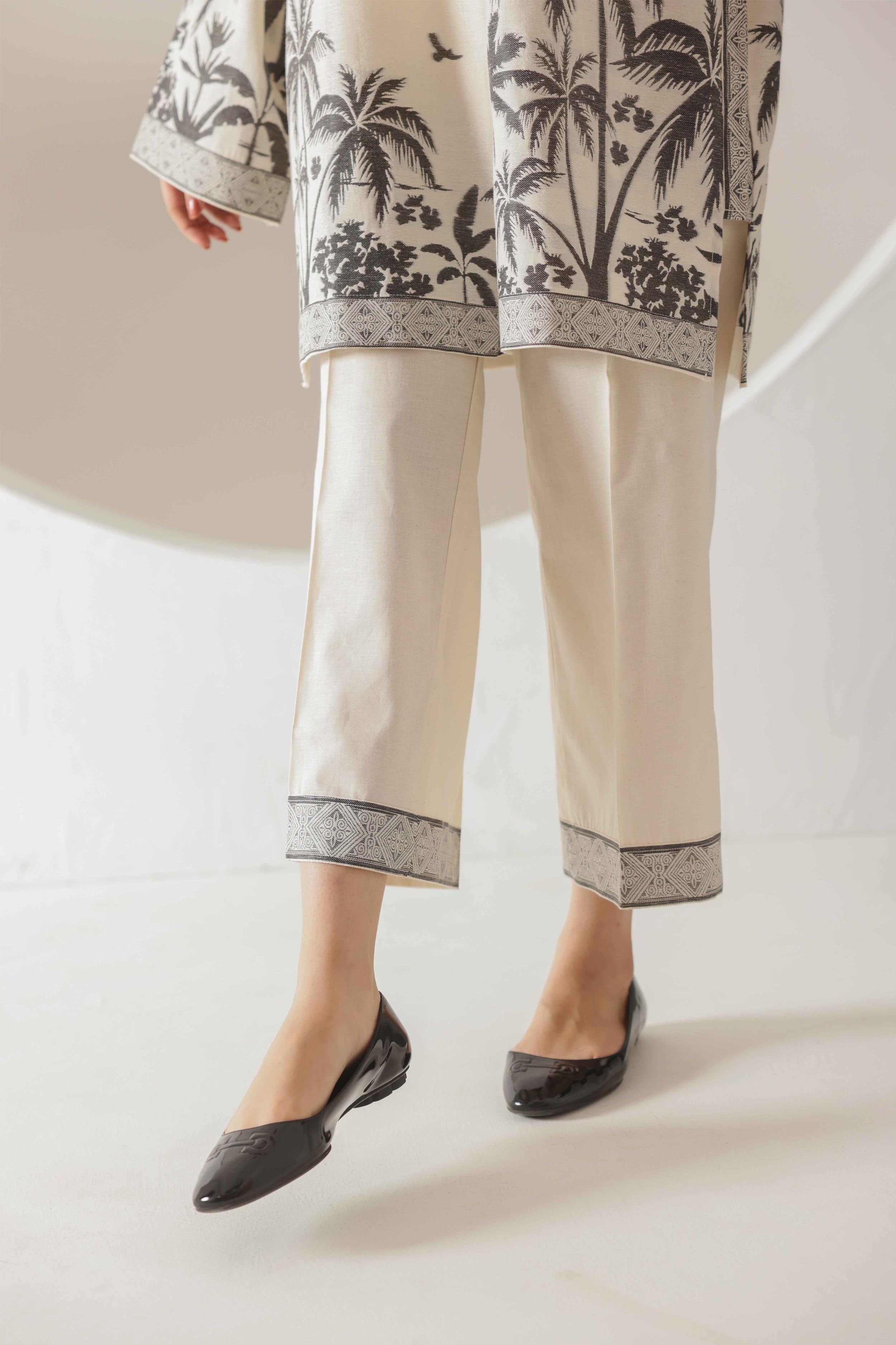 Dusky Palm Co-ord Set – Tropical Elegance with Black Coconut Tree & Bird Prints