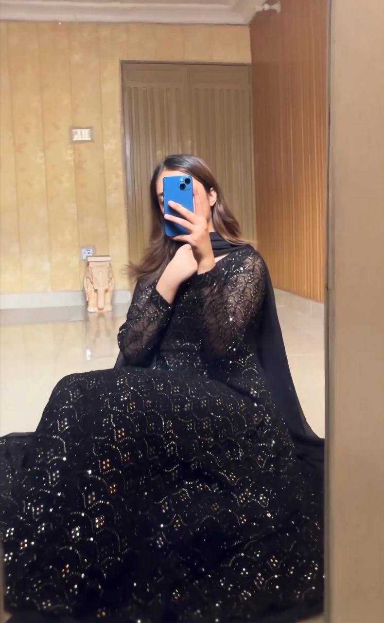 AAKANSHA BALCK ANARKALI SUIT SET