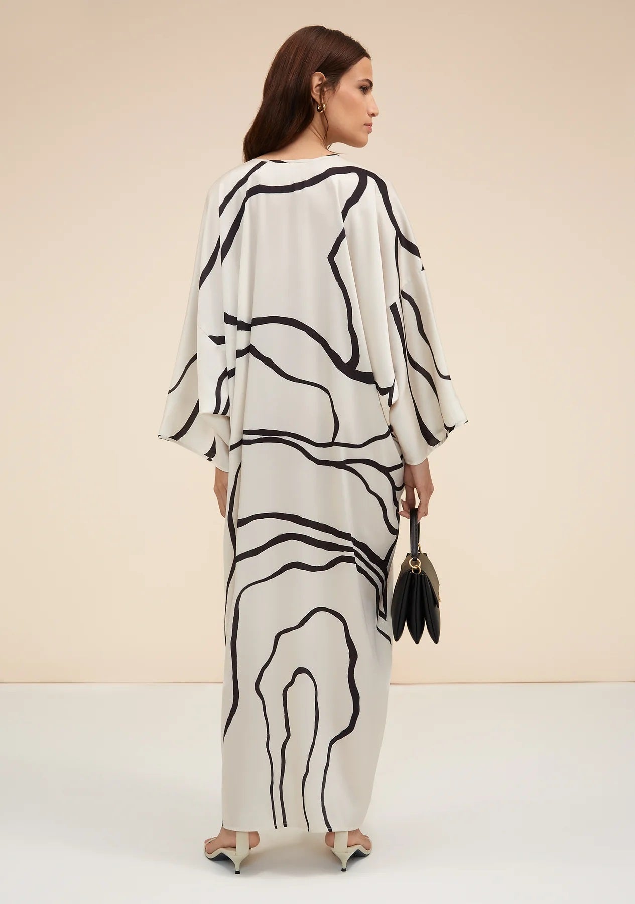 Abstract Printed Organza Silk Kaftan for Women – Lightweight, Vibrant & Stylish