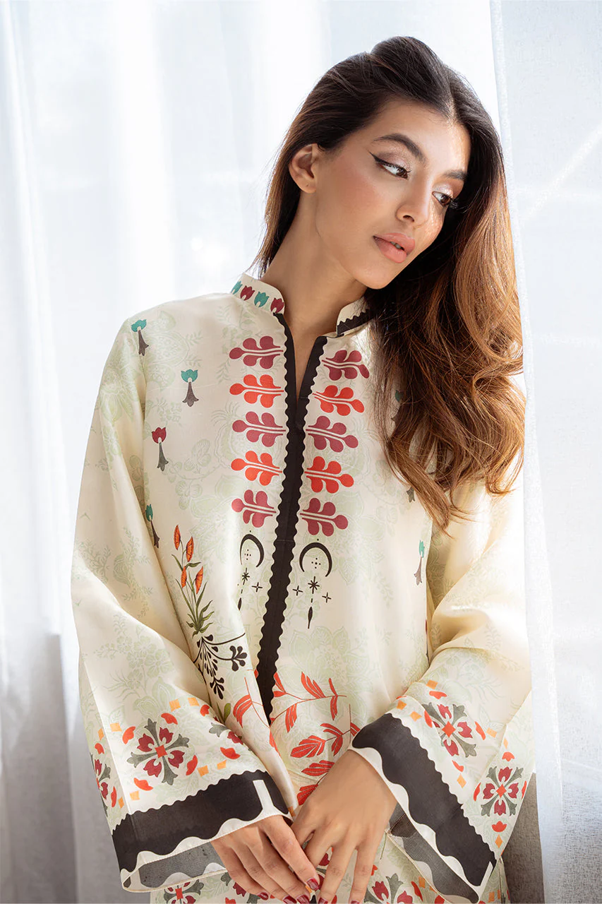 Cream Meadow Cord Set with Red and Green Prints – Elegant Yet Whimsical: The Perfect Cord Set