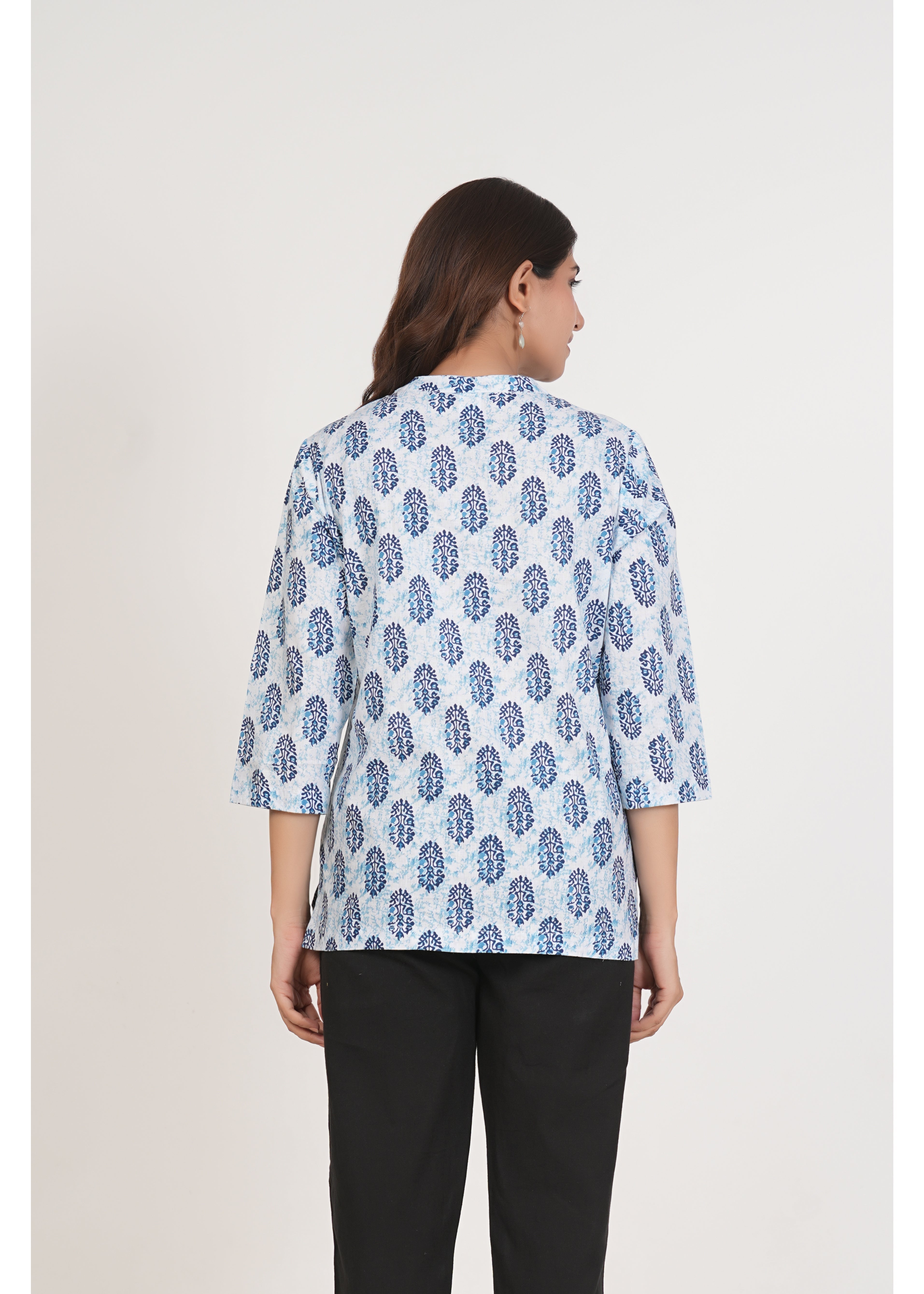 White & Blue Printed Short Straight Cotton Kurta