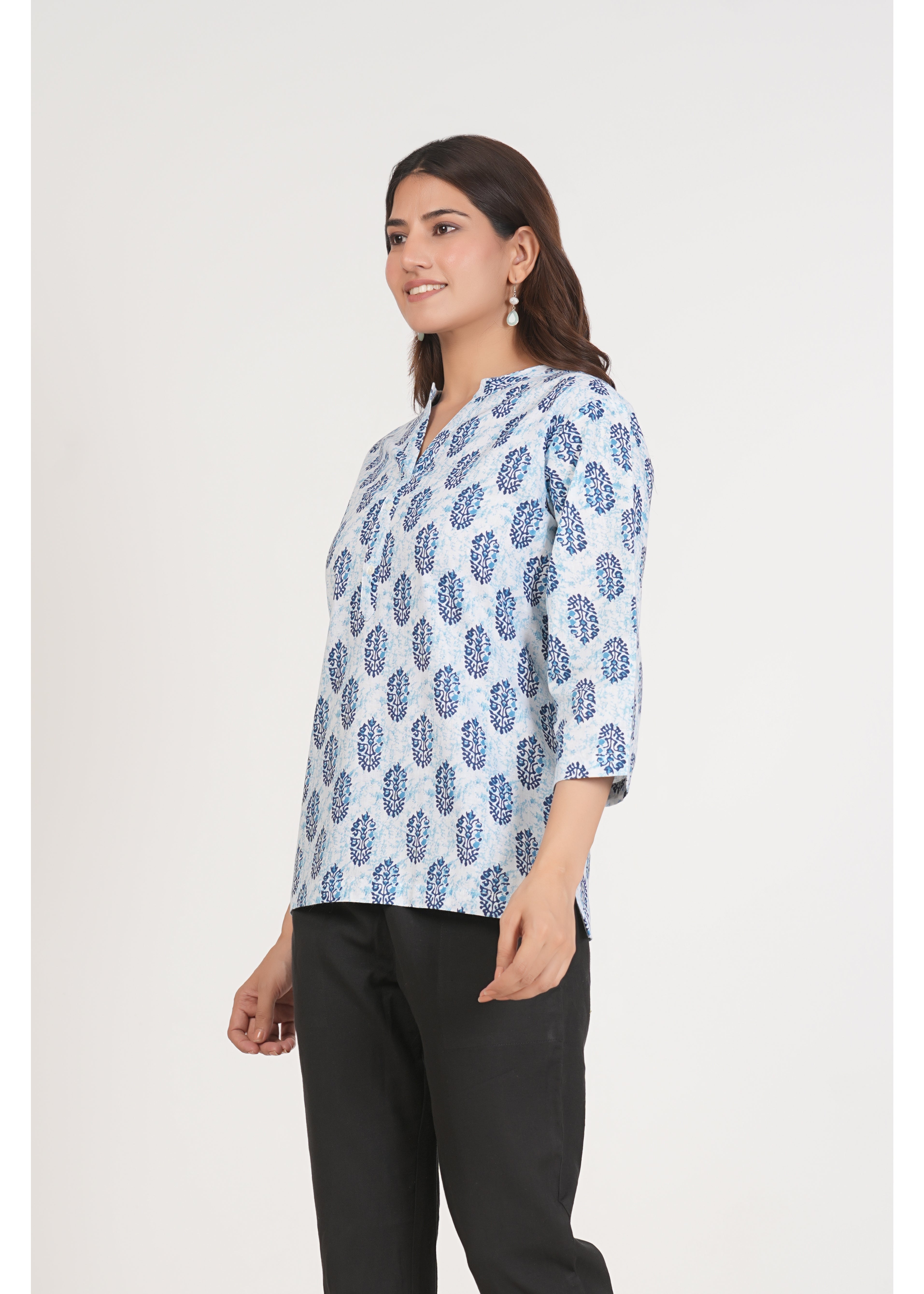 White & Blue Printed Short Straight Cotton Kurta