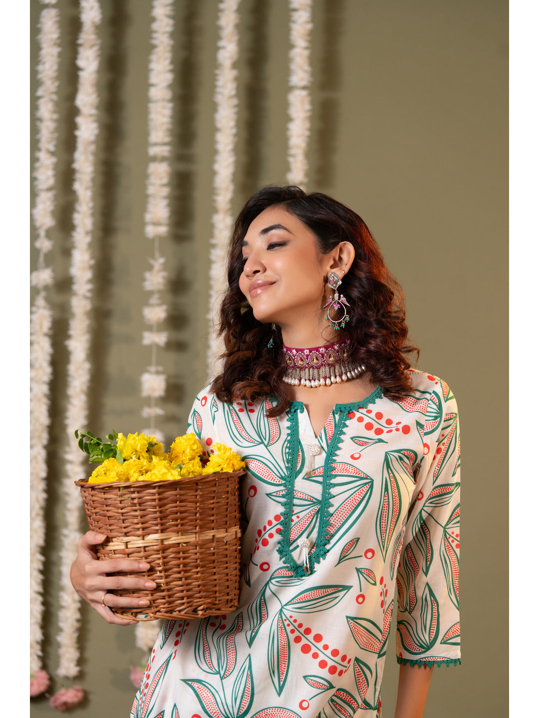 White Color Floral Printed Kurta with Pant
