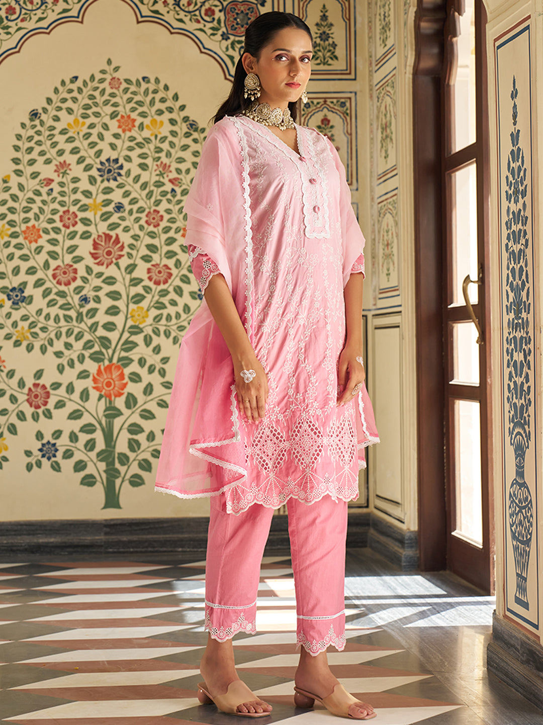 Pink Schiffli Embroidered Floral Ombre Kurta Set with Organza Dupatta