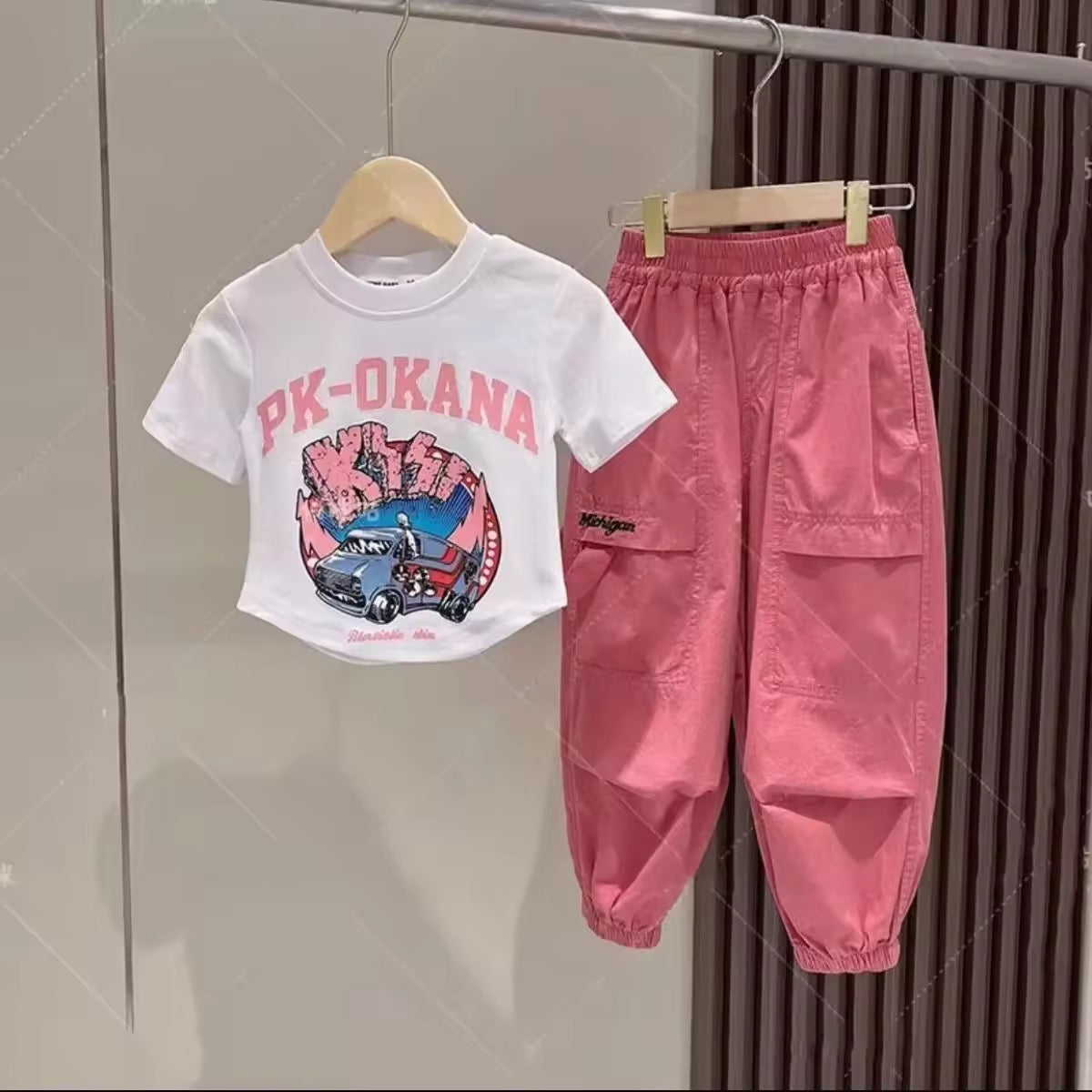 Girls White T-Shirt And Pink Cargo Pants 2 Pcs Set
