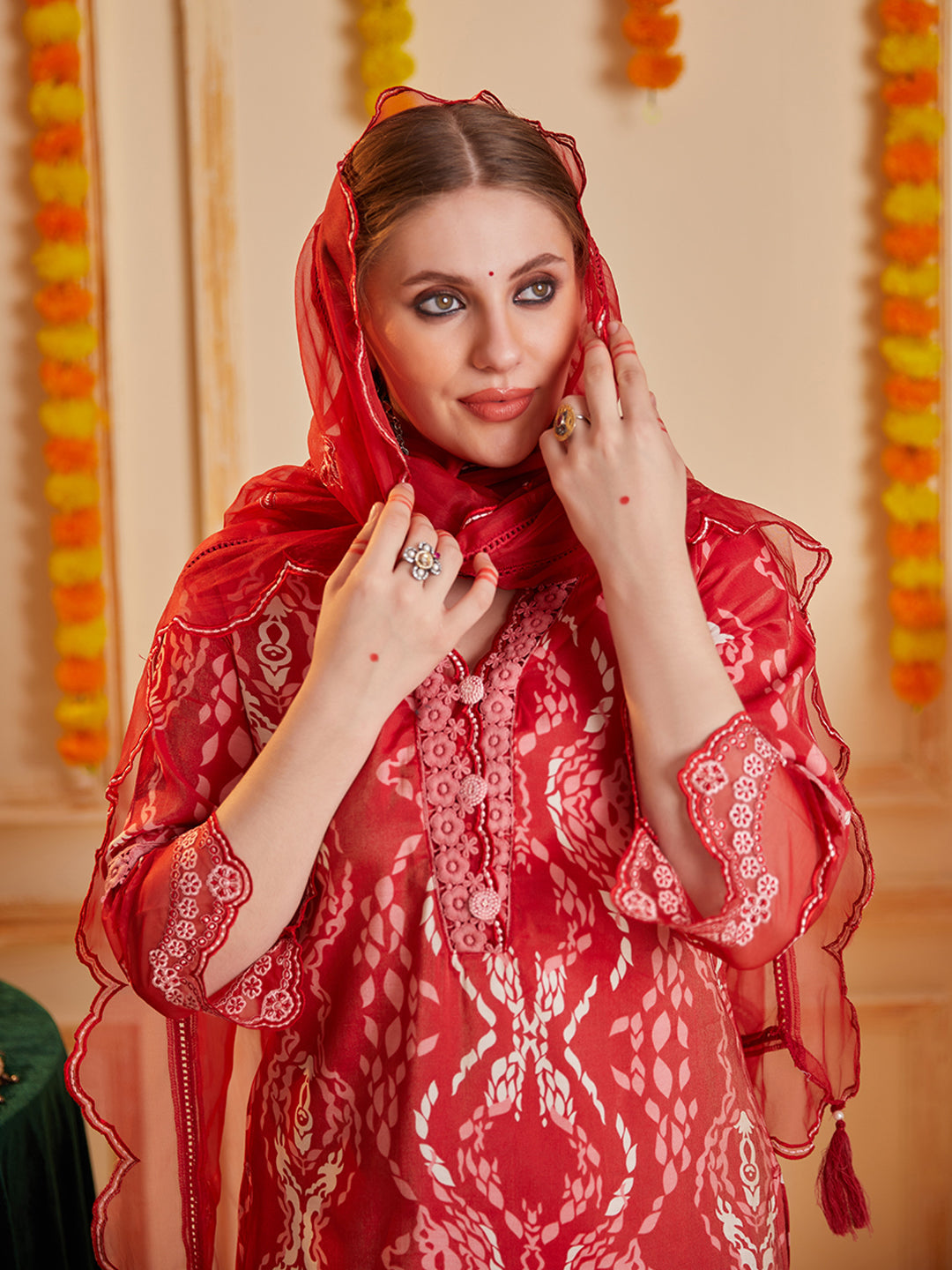 Red Abstract Printed Kurta Set with Organza Dupatta