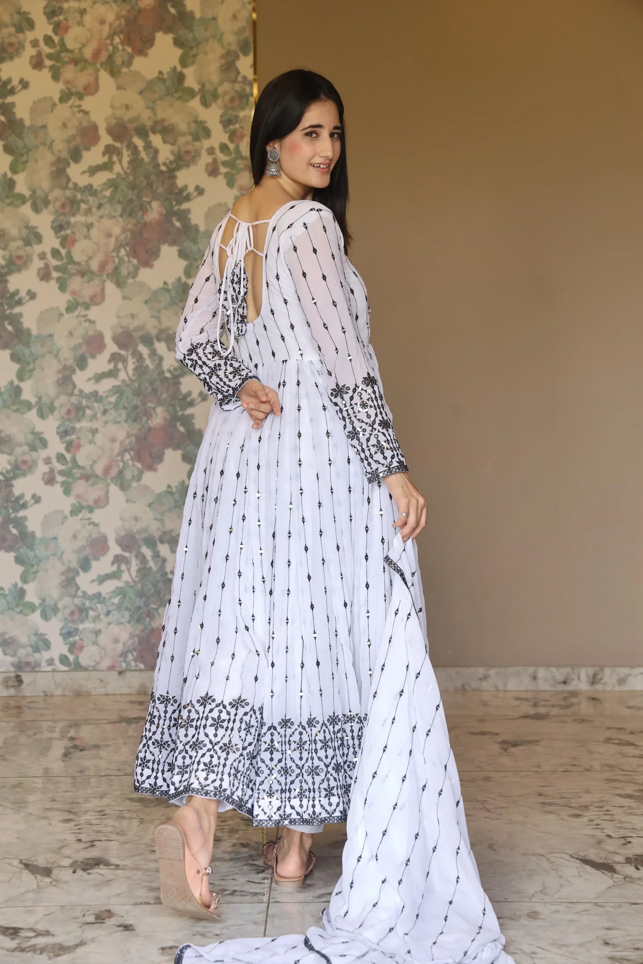 ADITI'S WHITE ANARKALI SUIT SET