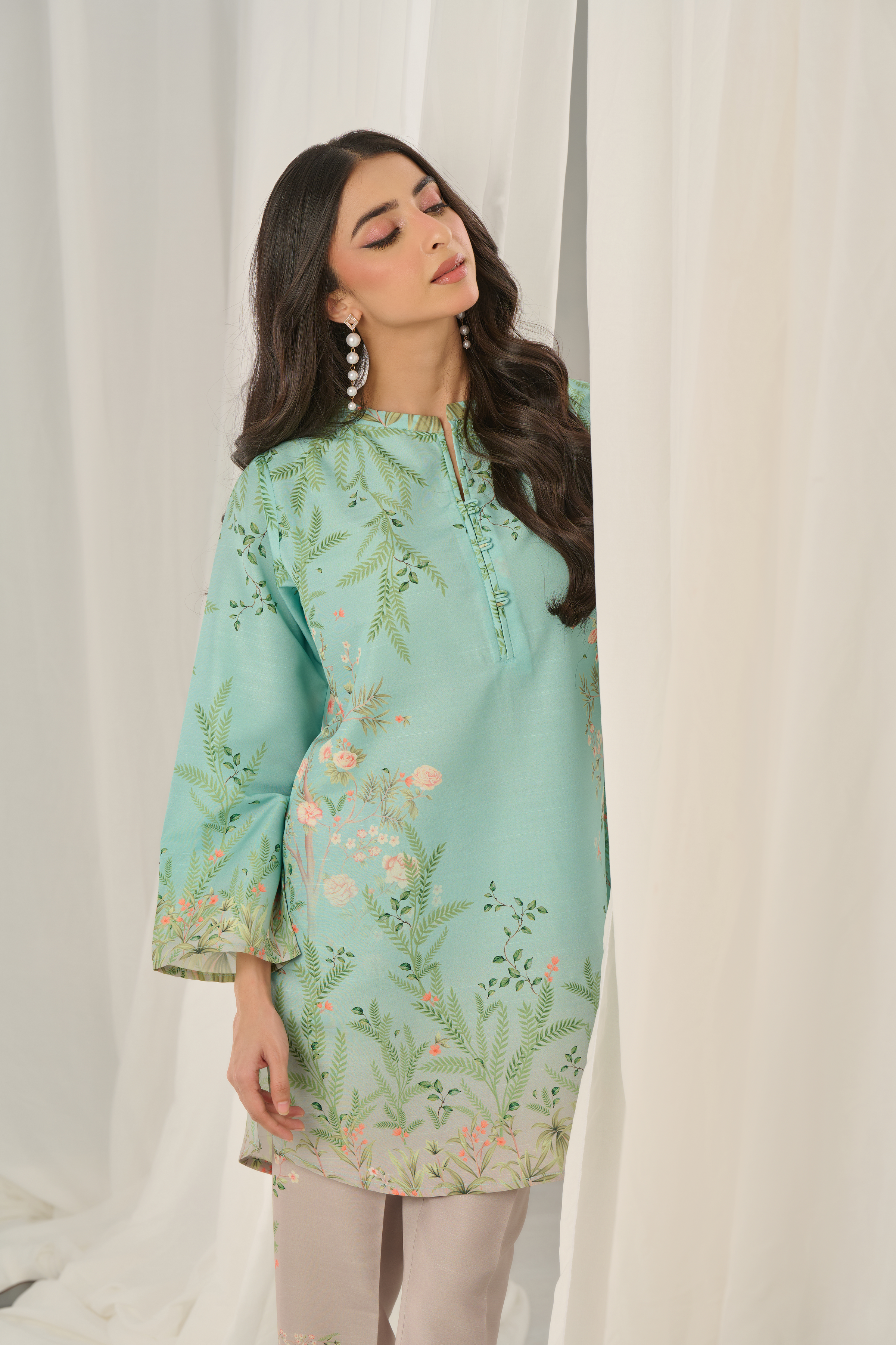 Teal Bloom Muslin Kurta Set for Women – Elegant, Lightweight & Comfortable