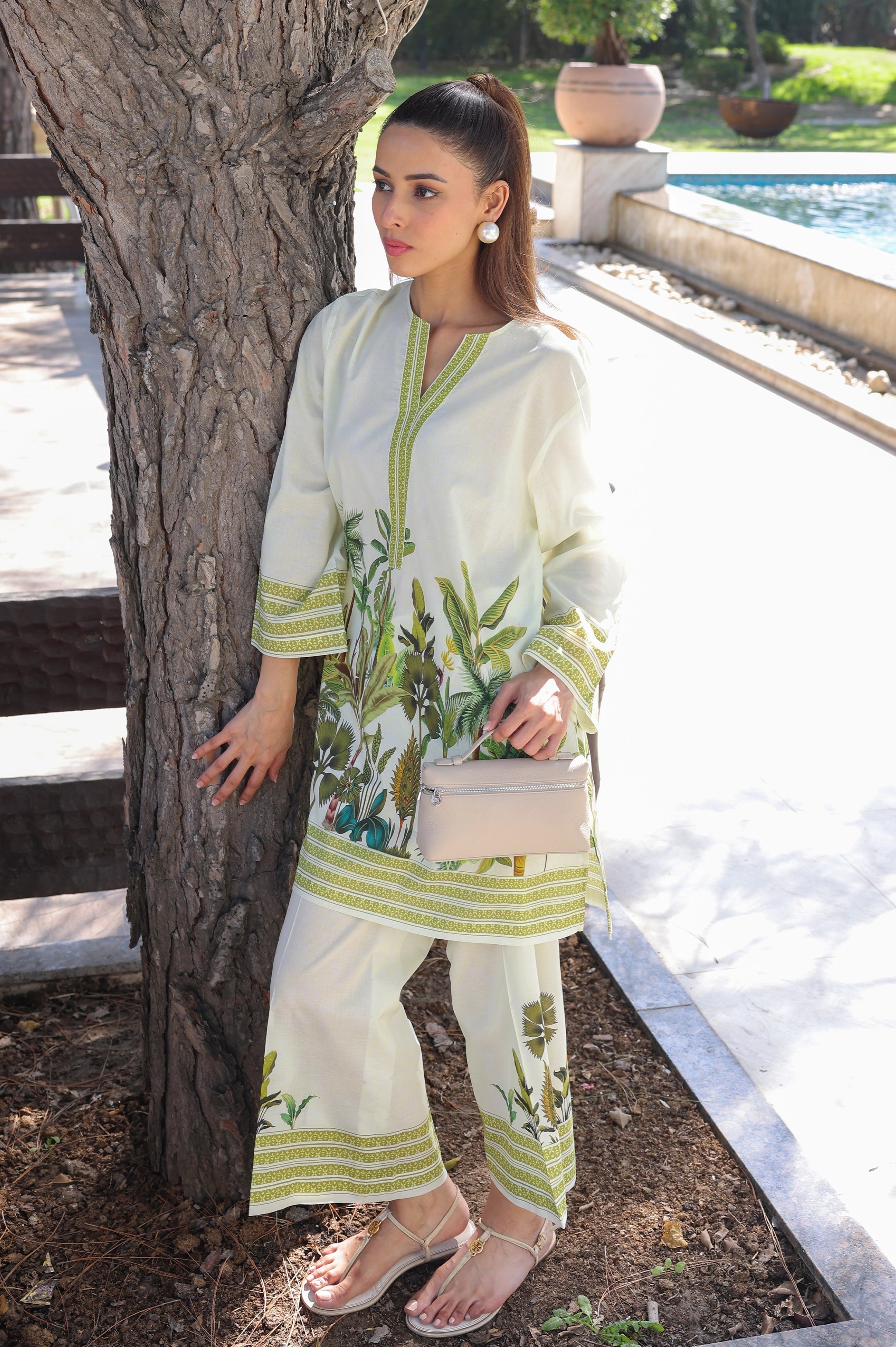 Green Tree Motif Cambric Linen Set for Women – Stylish, Breezy & Festive